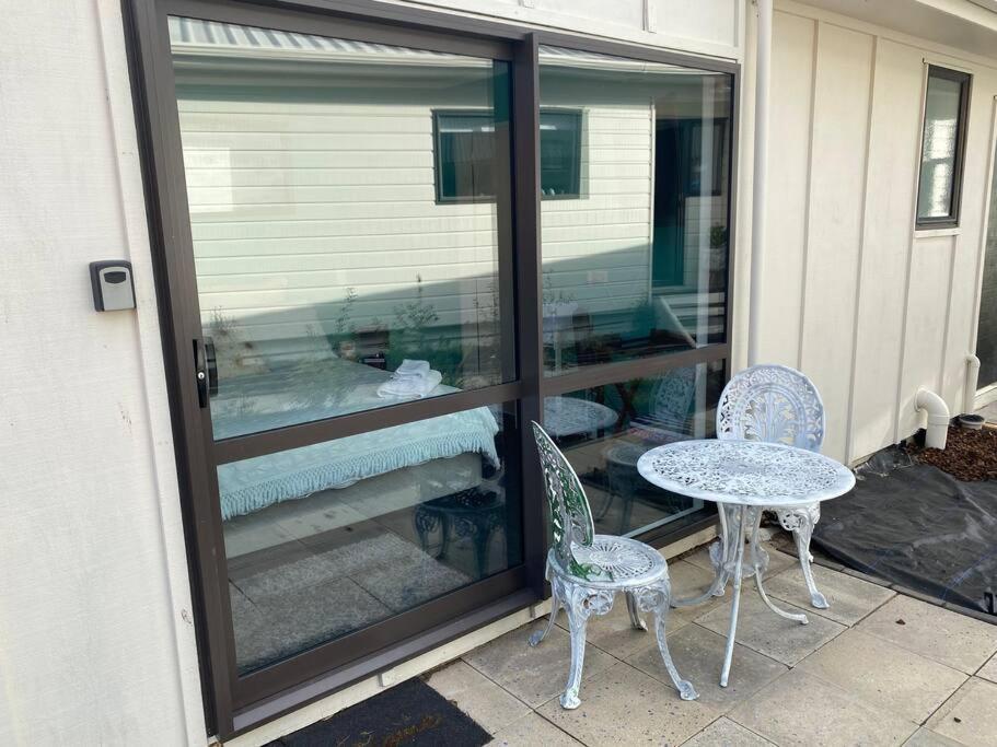 Little Hideaway Apartment Taupo Bagian luar foto
